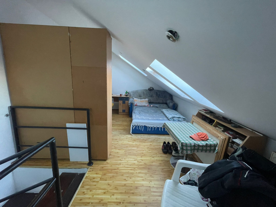 Apartament de 3 camere,78 mp, zona Tautiului