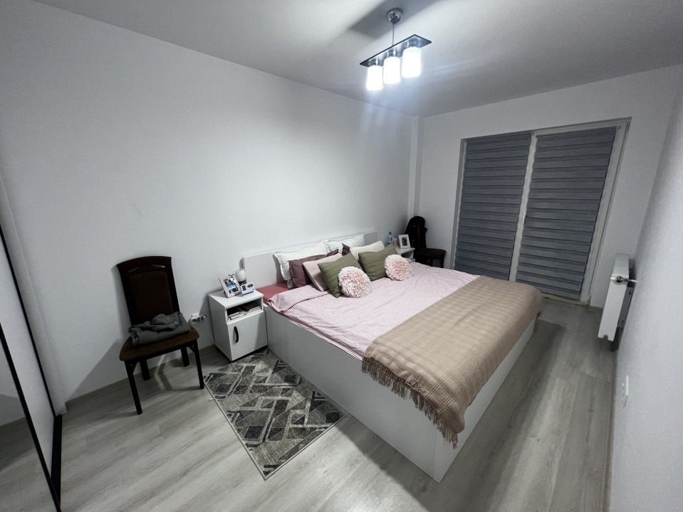 Apartament de 2 camere de lux, 49 mp , etaj intermediar, zona Cetatii