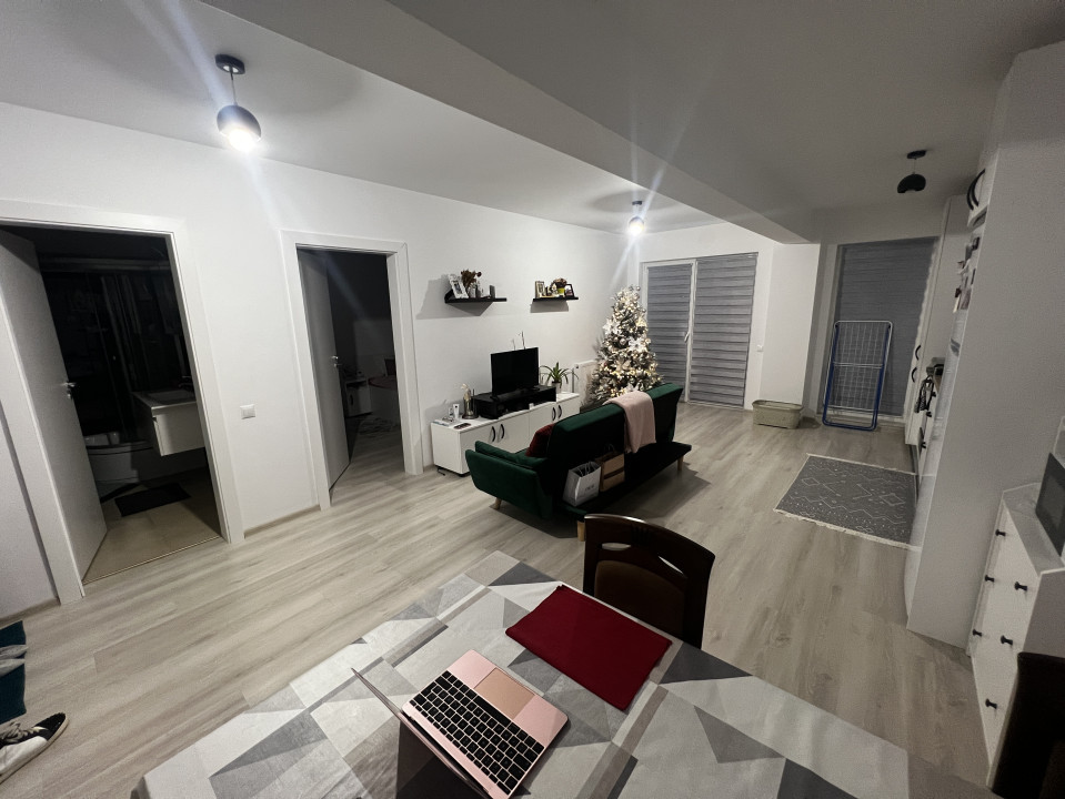 Apartament de 2 camere de lux, 49 mp , etaj intermediar, zona Cetatii