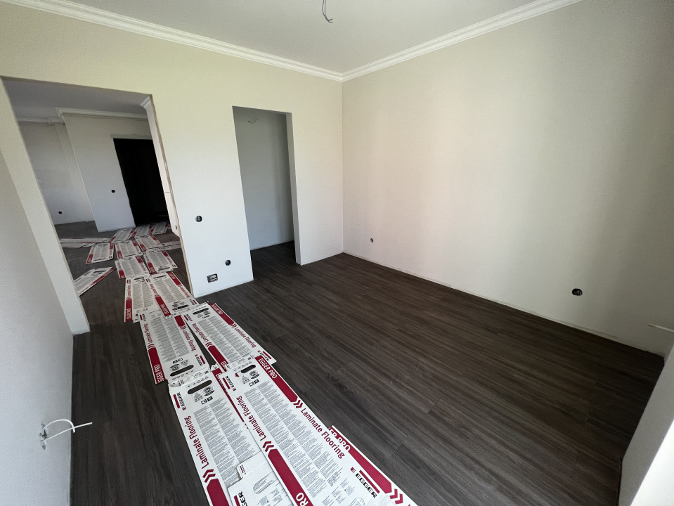 Apartament de 3 camere, 71 mp, finisat , zona Teilor