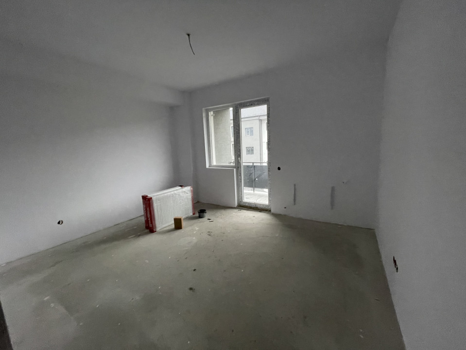 Apartament de vanzare 58 mp, 3 camere, balcon 28 mp cu priveliste panoramica.