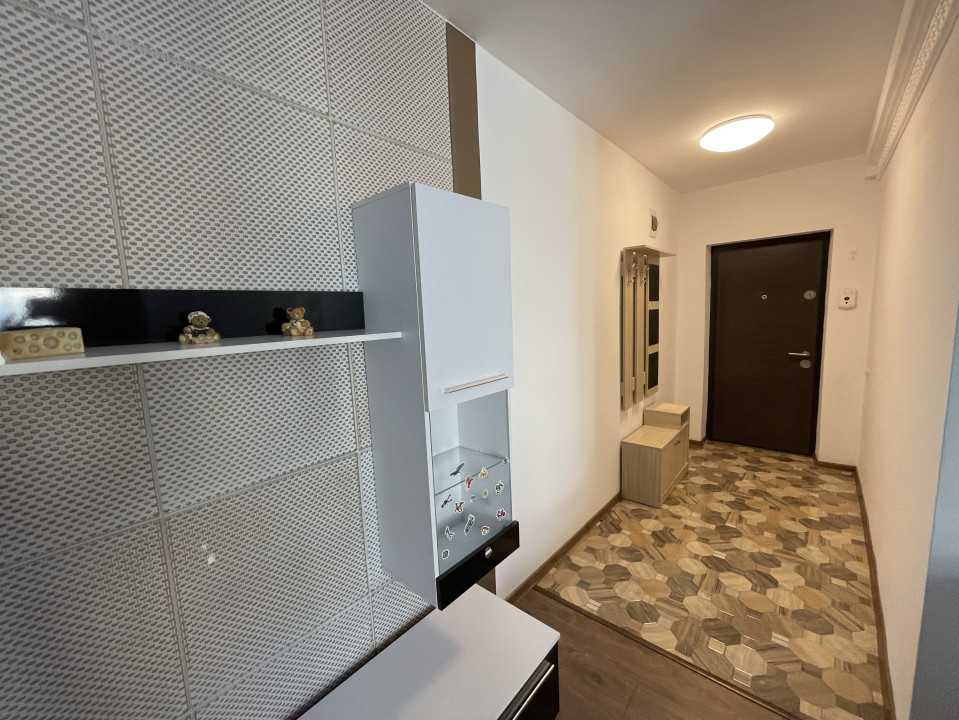 Apartament de 3 camere, 62 mp, 5 mp balcon, Parcare, Zona Vivo