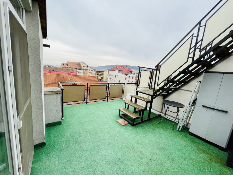 Apartament de 3 camere, 66 mp, terasa 70 mp, Zona Somesului