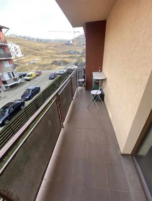 Apartament de 3 camere, mobilat utilat, 2 parcari, zona Stejarului