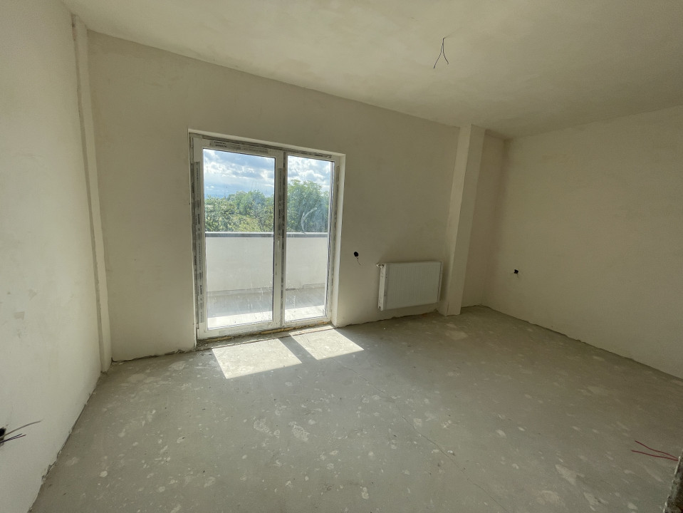 Apartament 2 camere, semifinisat, 45mp, balcon, Zona Tineretului