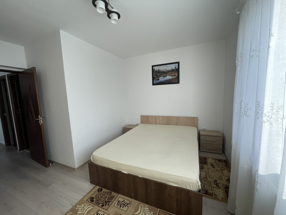 Apartamen de 3 camere, 65 mp, doua bai, mobilat utilat, zona Șesul de sus