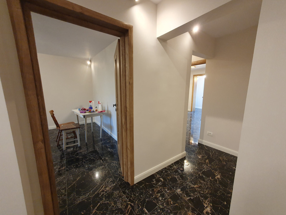 Apartament de 2 camere, 55 mp, Zona Manastur/*SPATIU-COMERCIAL*