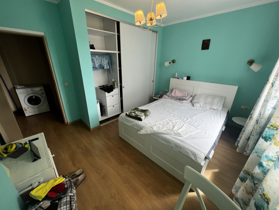 Apartament cu 2 camere de lux, 60 mp, parcare, zona Stadionului