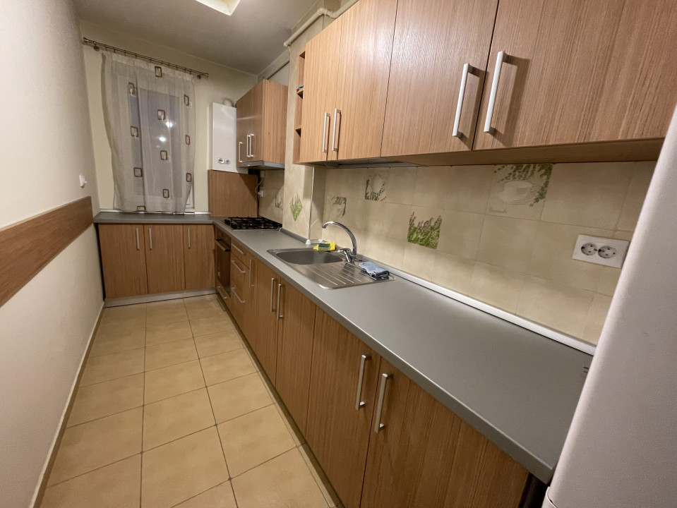 Inchiriere apartament cu 2 camere, mobilat si utilat pe strada Cetatii.