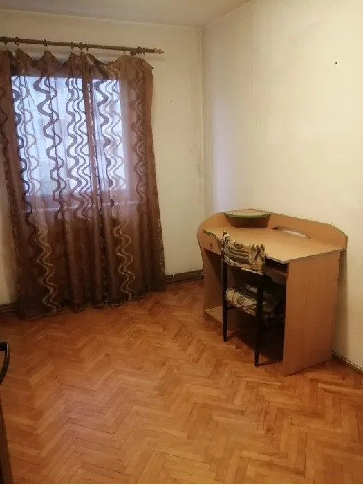 Apartament 3 camere 70mp, Manastur