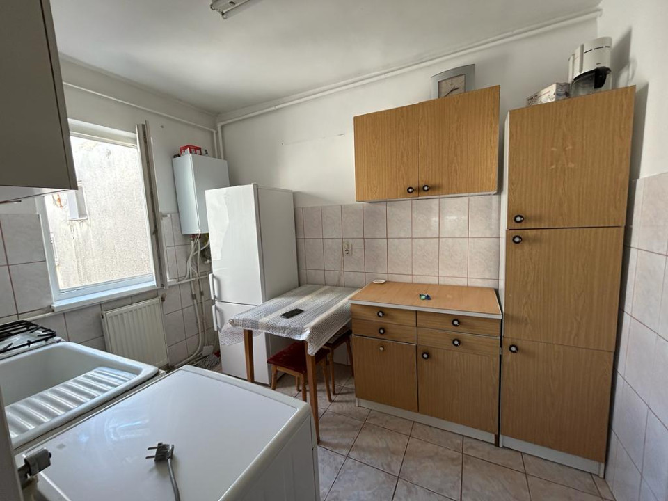 Apartament de 2 camere, 34 mp, mobilat/utilat, zona strazii Mehedinti