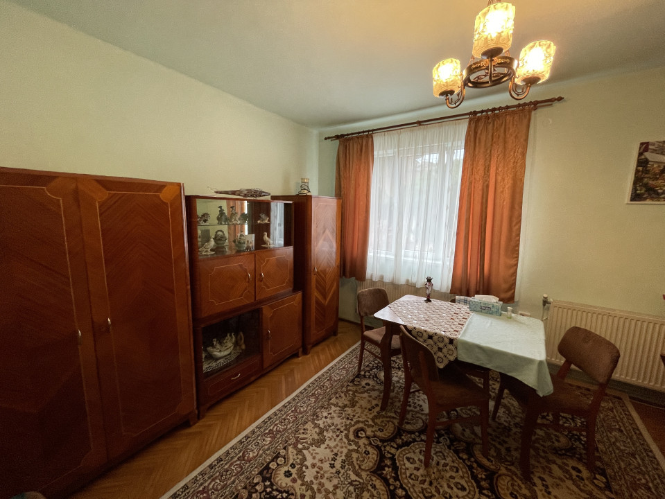 Apartament la casa cu gradina, cartier Andrei Muresanu