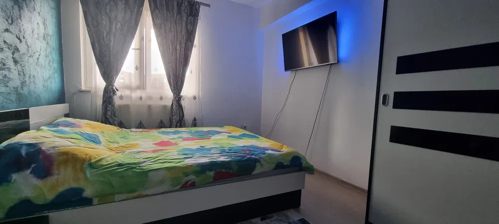 Apartament de 3 camere, 63 mp Zona Stejarului