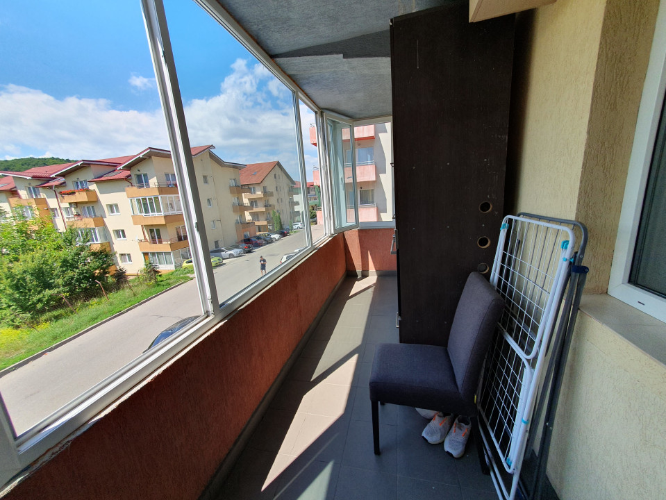 Apartament de 3 camere, 63 mp Zona Stejarului