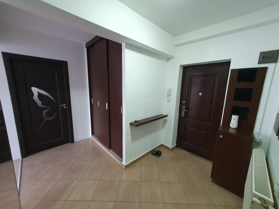 Apartament de 3 camere, 63 mp Zona Stejarului