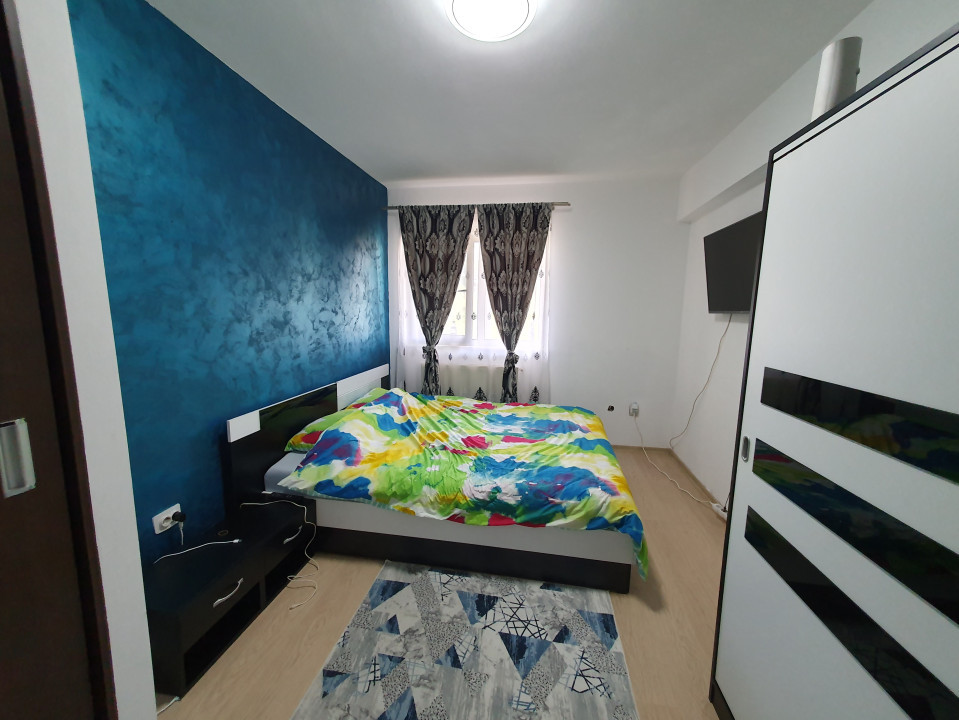 Apartament de 3 camere, 63 mp Zona Stejarului