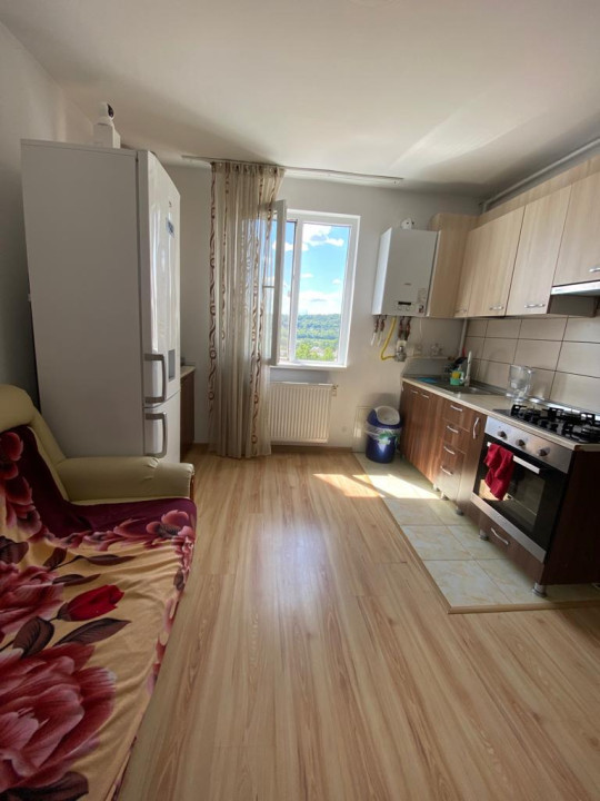 Apartament 2 camere semidecomandate, suprafata 30,5 mp, mobilat utilat.