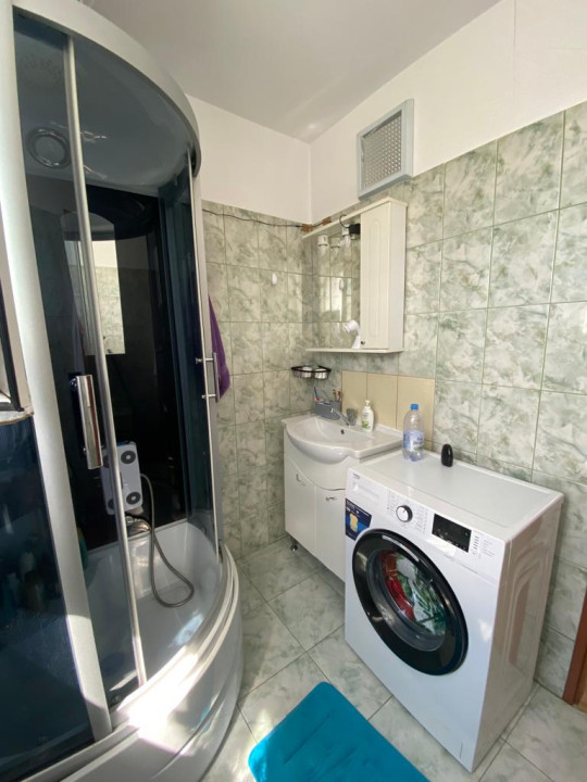 Apartament 2 camere semidecomandate, suprafata 30,5 mp, mobilat utilat.