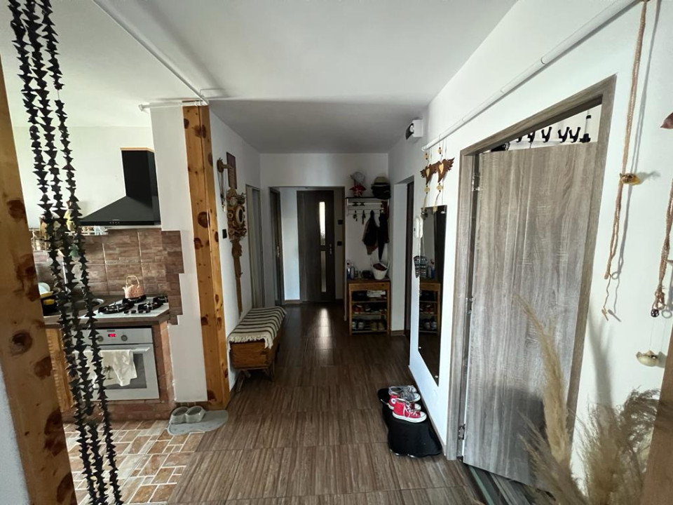 Apartament de 3 camere , 62mp , in zona Gheorghe Doja.