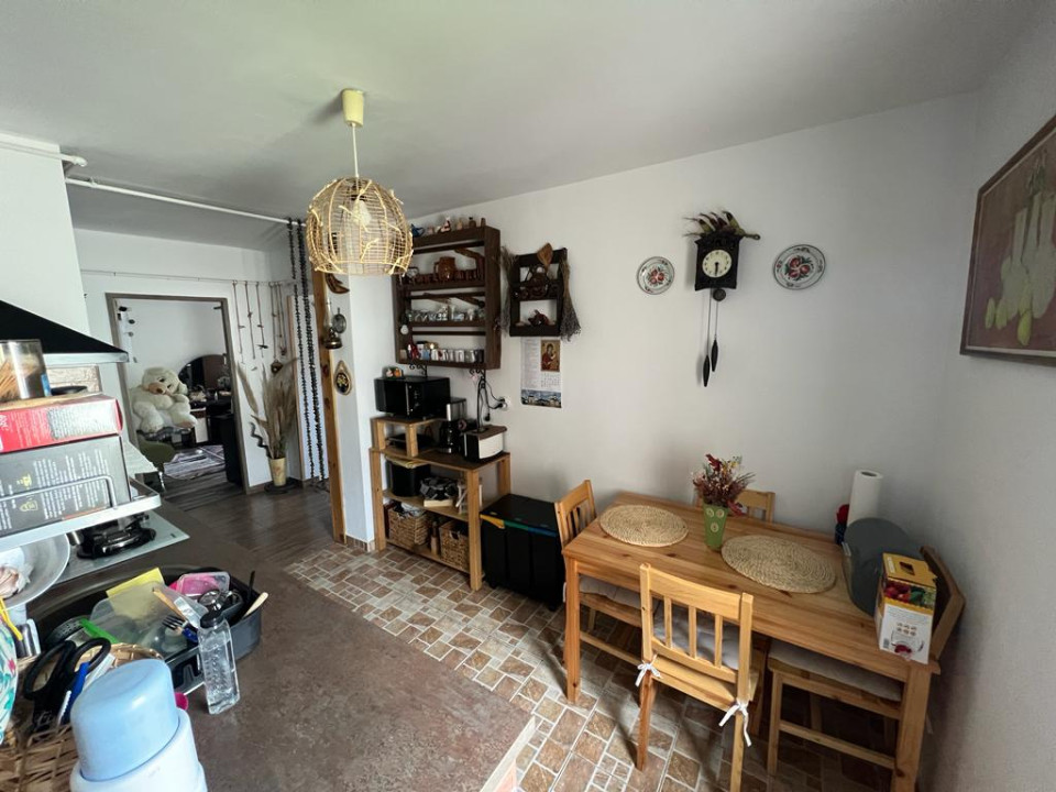 Apartament de 3 camere , 62mp , in zona Gheorghe Doja.