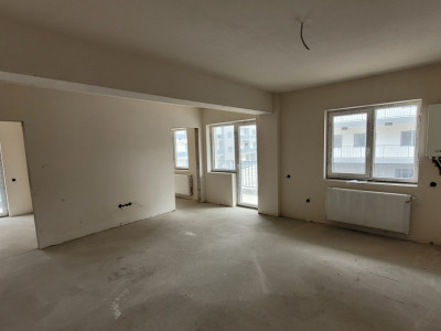 Apartament de 3 camere, semifinsiat, 20 mp terasa, zona Terra 