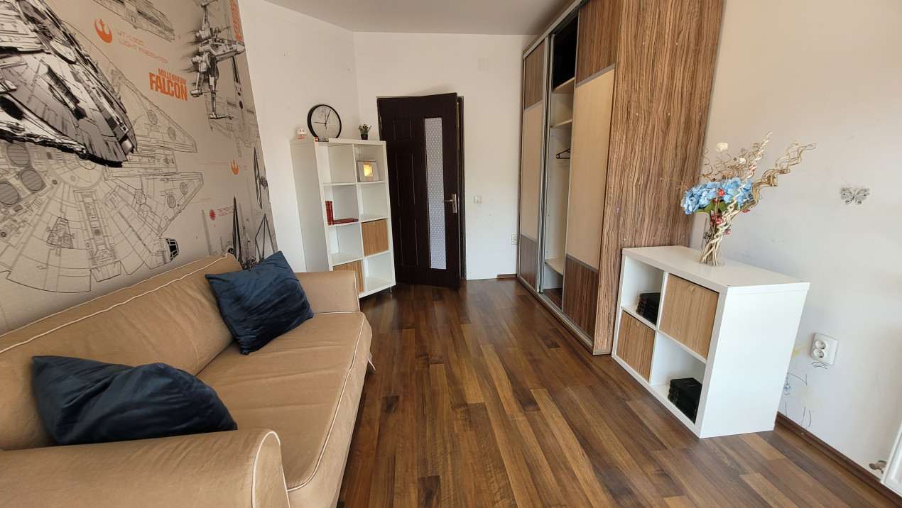 Apartament de 2 camere, 57 mp, mobilat utilat, parcare, zona Florilor