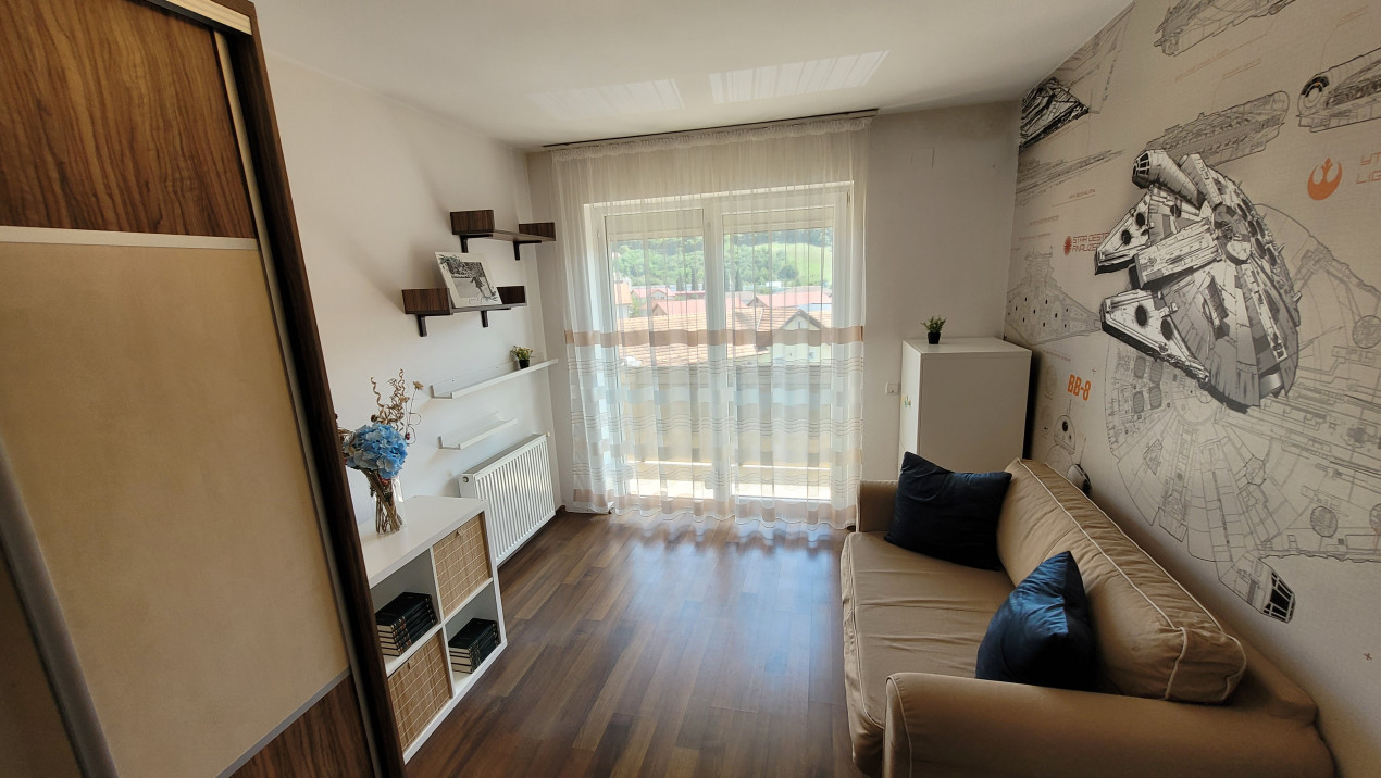 Apartament de 2 camere, 57 mp, mobilat utilat, parcare, zona Florilor