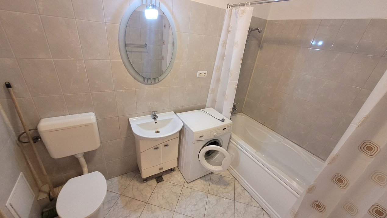 Apartament de 2 camere, decomandat, terasa 13 mp, mobilat utilat, zona Porii