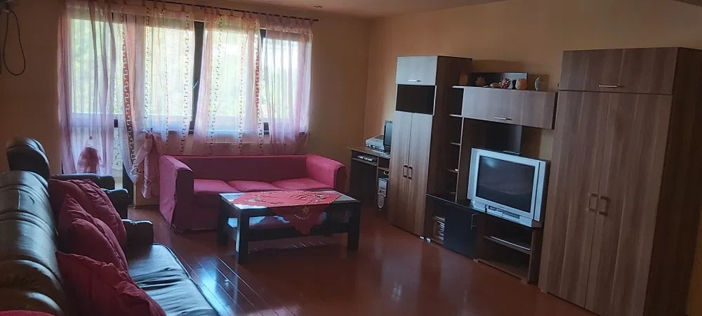 Apartament de 3 camere in zona Baciu