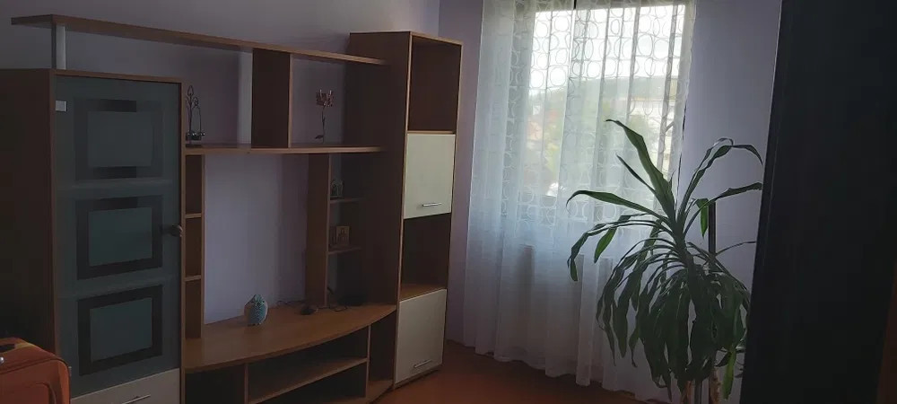 Apartament de 3 camere in zona Baciu