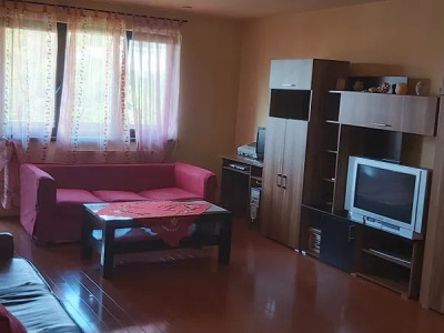 Apartament de 3 camere in zona Baciu