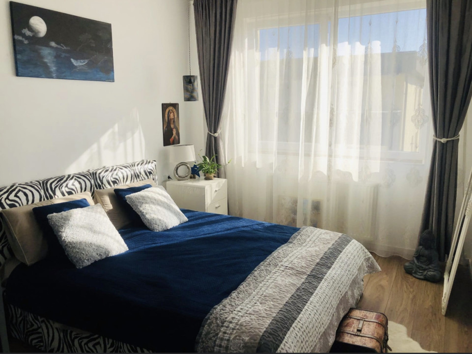 Apartament de 3 camere, ultra lux, 50 mp, etaj trei, zona sportului