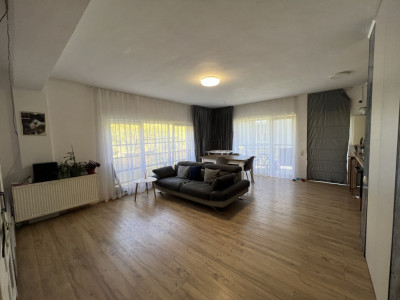 Apartament de 2 camere, 58,5 mp Zona Stejarului