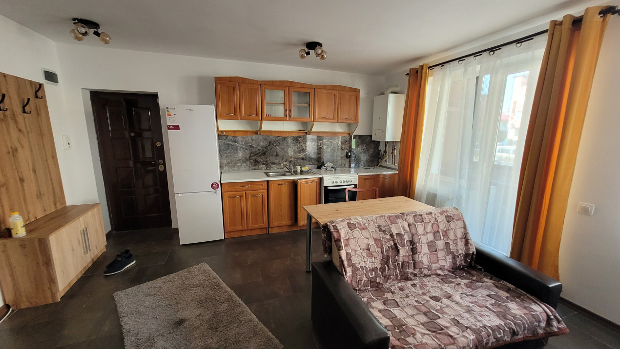 Apartament de 3 camere, mobilat utilat, 2 balcoane, zona Terra