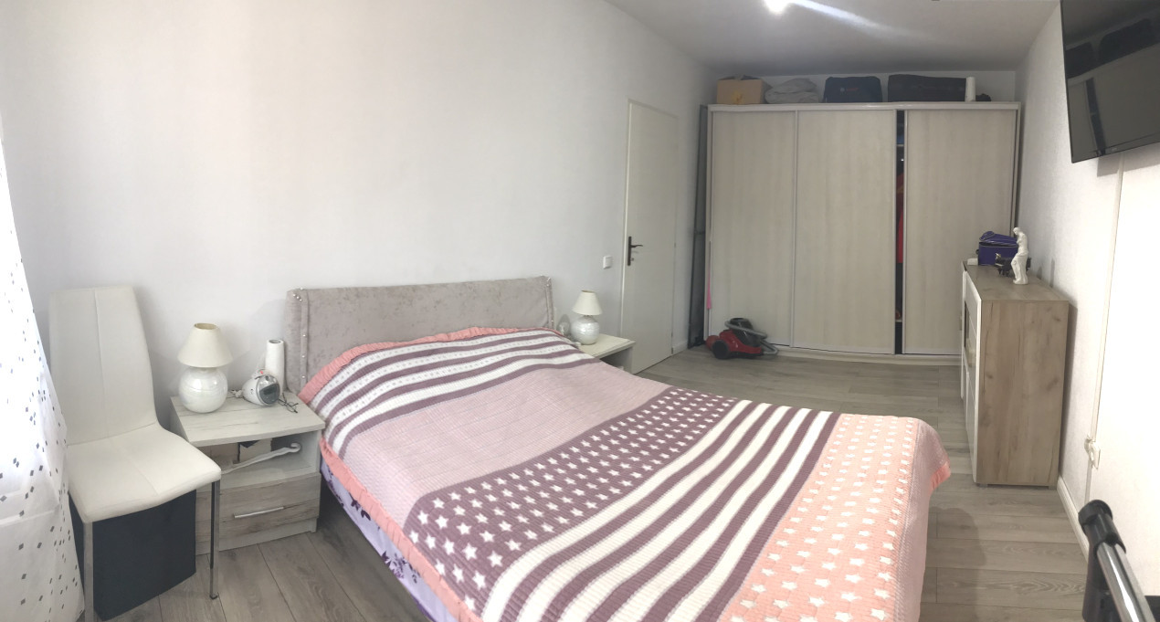 Apartament cu parcare pe strada Fagului