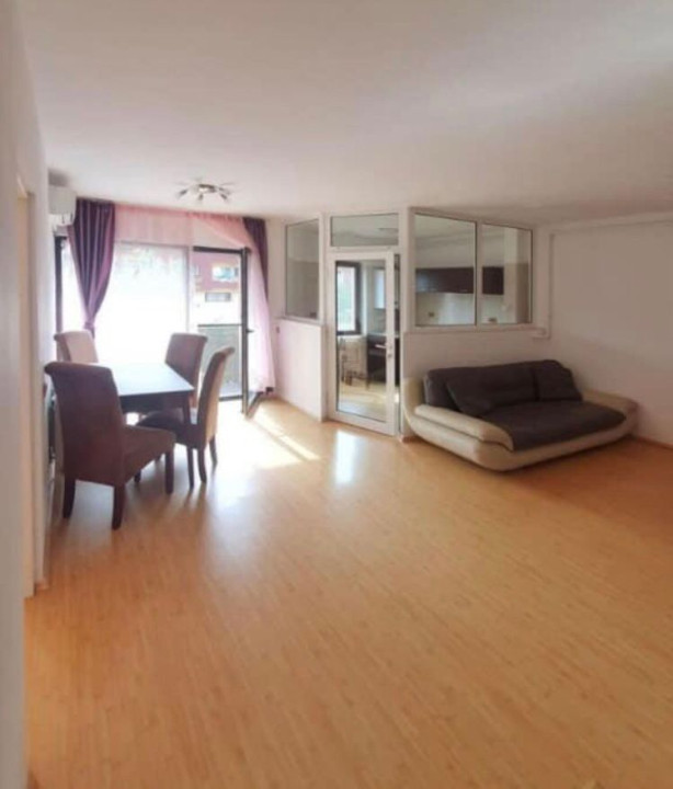 Apartament cu 2 camere,parcare inclusa