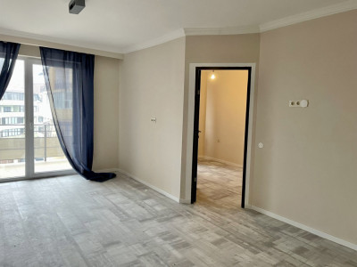 Apartament de 2 camere, finisat modern, zona centrala, Florilor 