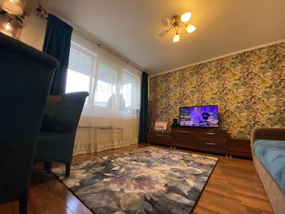 Apartament de 2 camere, de Vanzare, 51 mp, Gradina, parcare, Eroilor 