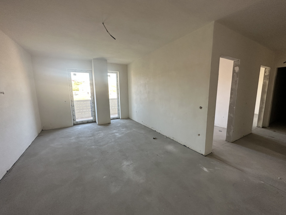 Apartament de 2 camere decomandate, semifinisat, bloc nou, zona Iris, Cluj