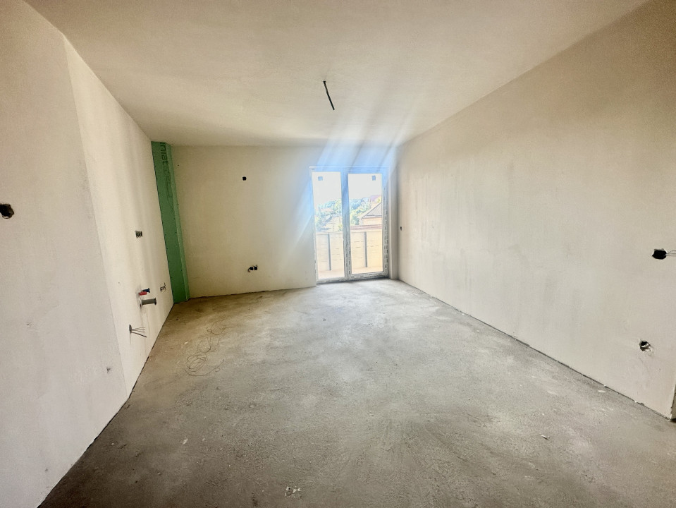 Apartament de 2 camere decomandate, semifinisat, bloc nou, zona Iris, Cluj