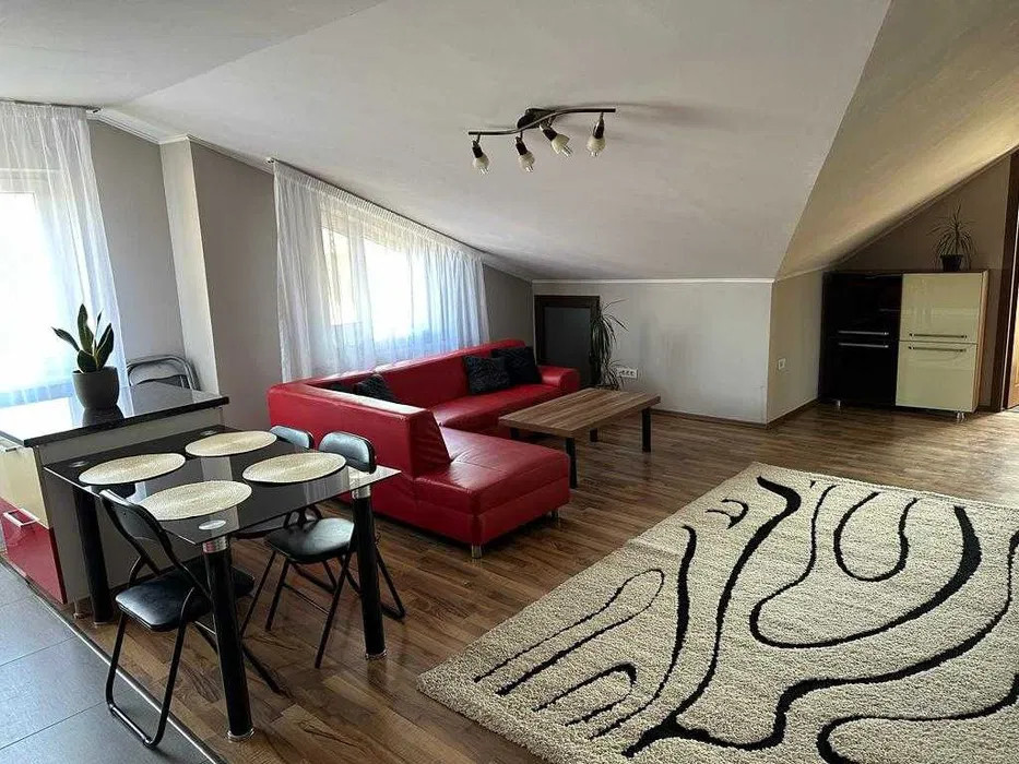 Apartament de 3 camere, 90 mp, Zona Eroilor