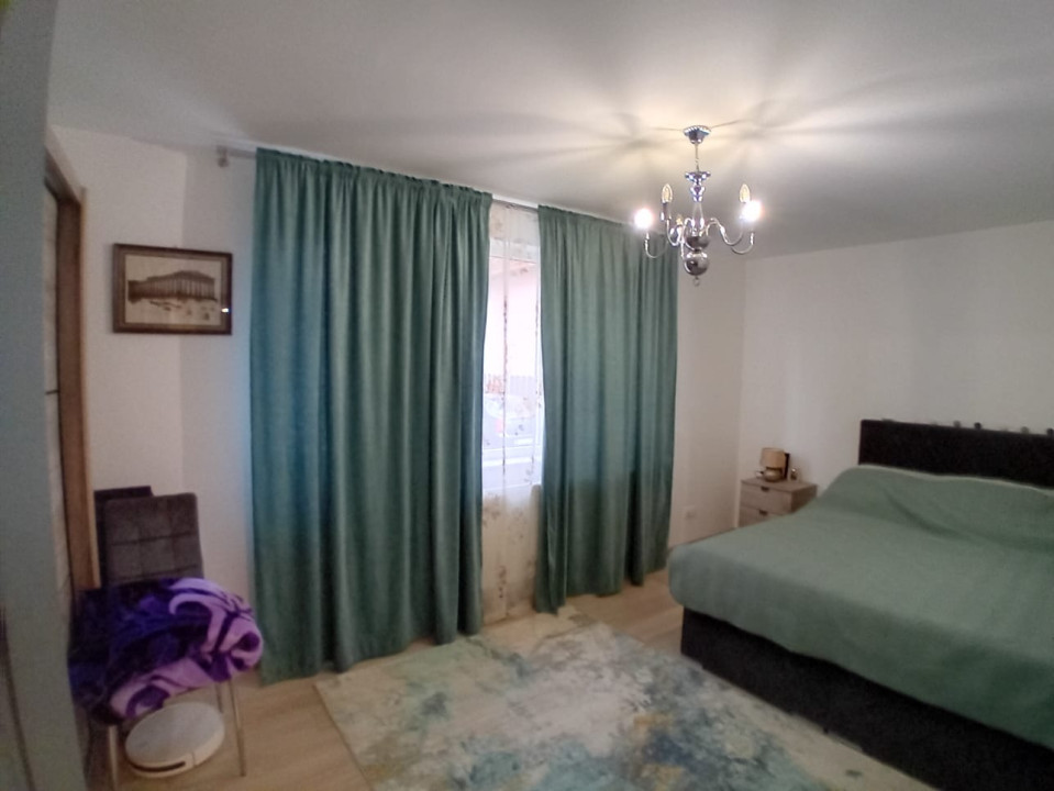 Apartament de 3 camere, 67 MP, parcare inclusa, zona Florilor