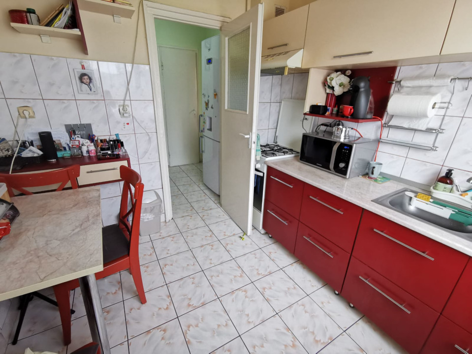 Apartament de 3 camere, 65 MP, zona Manastur