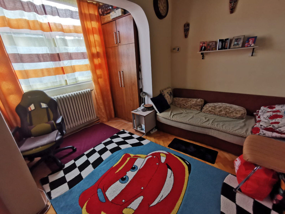 Apartament de 3 camere, 65 MP, zona Manastur