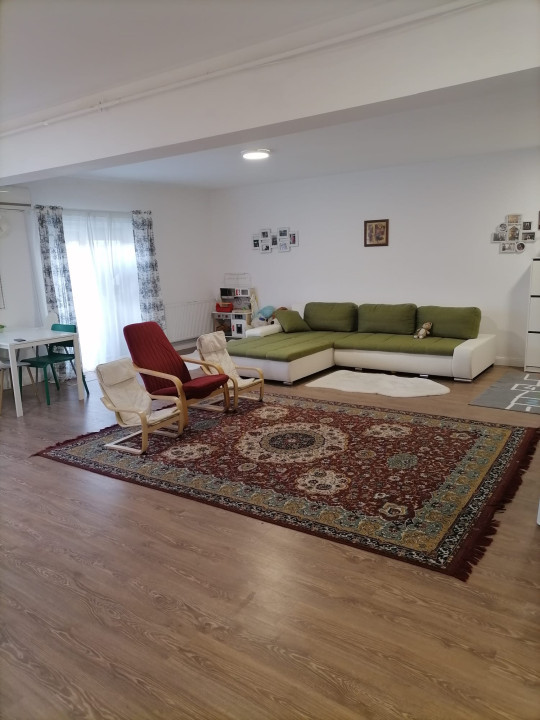 Apartament de 2 camere, 71 mp, mobilat, 5 mp balcon, zona Stejarului