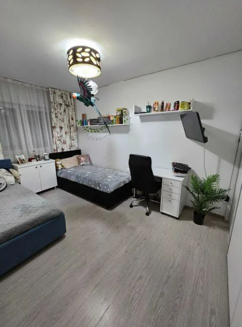 Apartament de 3 camere, 53 mp utili, balcon, Marasti