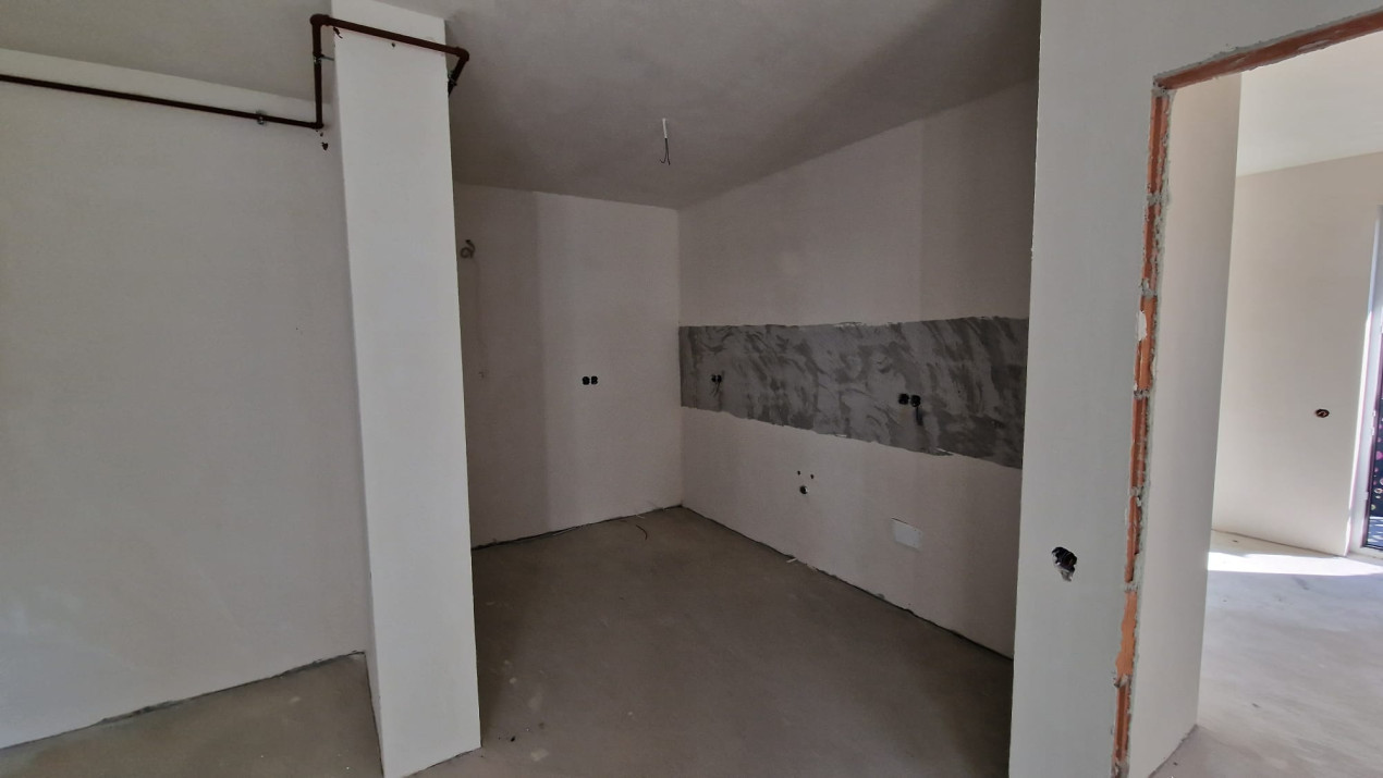 Apartament cu 2 camere 52,8 mp si balcon de 18,4mp, zona Vivo