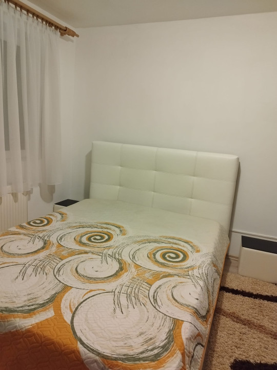 Apartament 4 camere, 78 MP, zona Sesul de sus