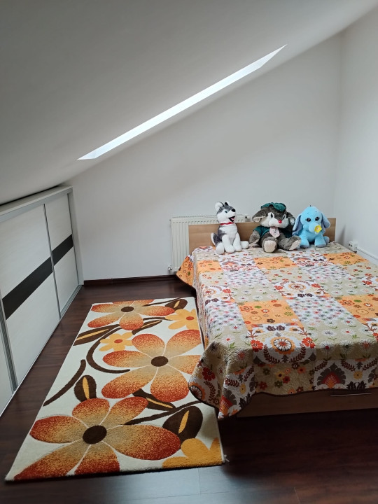 Apartament 4 camere, 78 MP, zona Sesul de sus