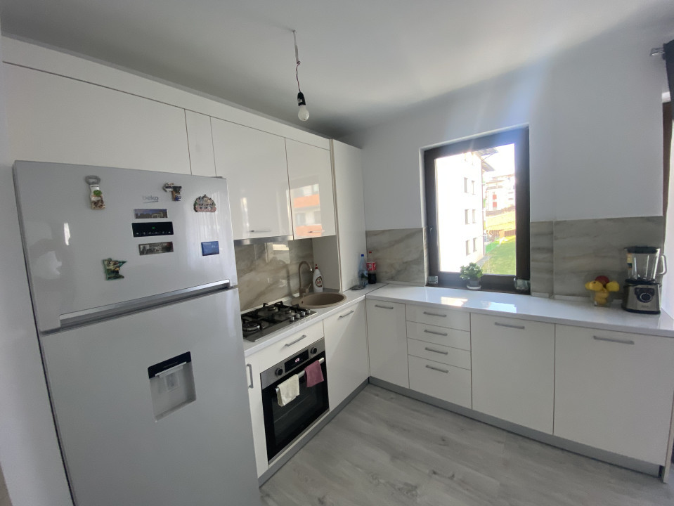 Apartament de 3 camere, de Vanzare , 61 mp, garaj subterana, Sub cetate 